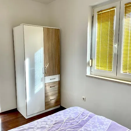 شقة Lovre زادار