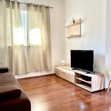 Lovre Apartamento Zadar